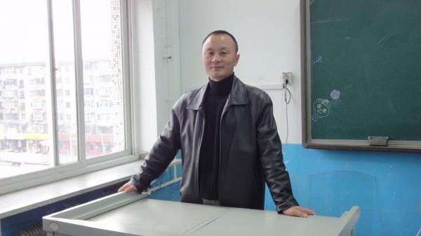 初中英语家教梁先生